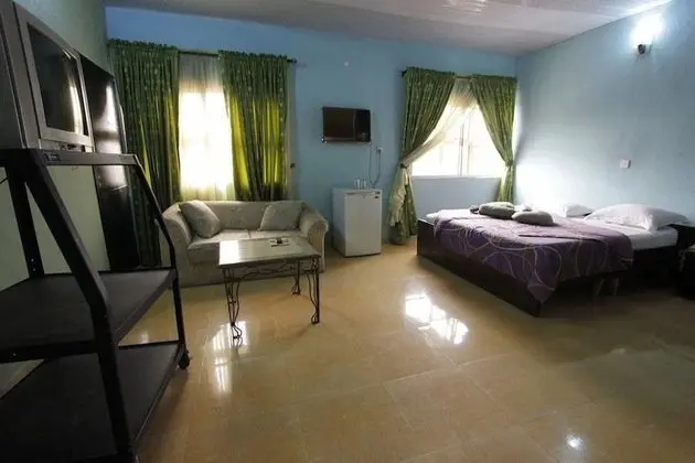 Silver Suite