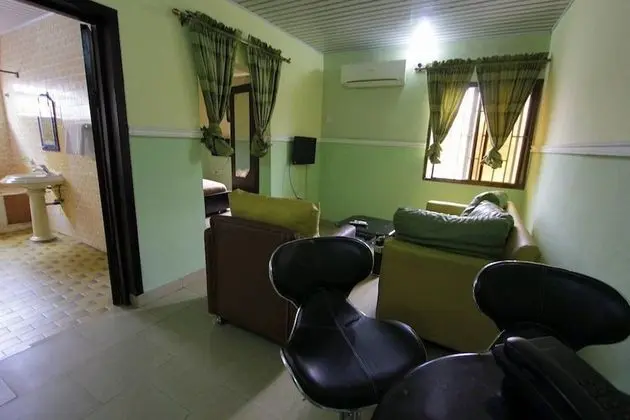 Silver Suite