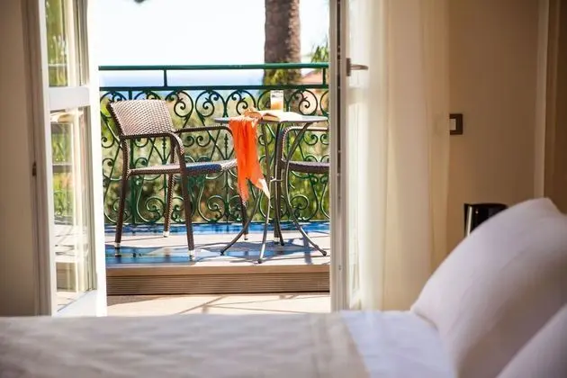 Deluxe Tek Büyük veya İki Ayrı Yataklı Oda, Deniz Manzaralı