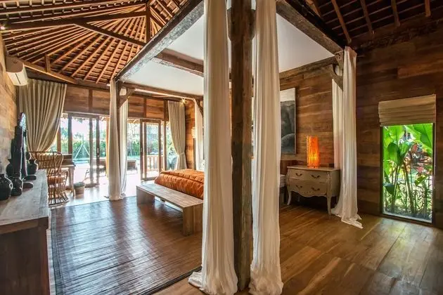 Superior Villa