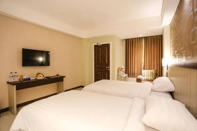 Deluxe Tek Büyük veya İki Ayrı Yataklı Oda