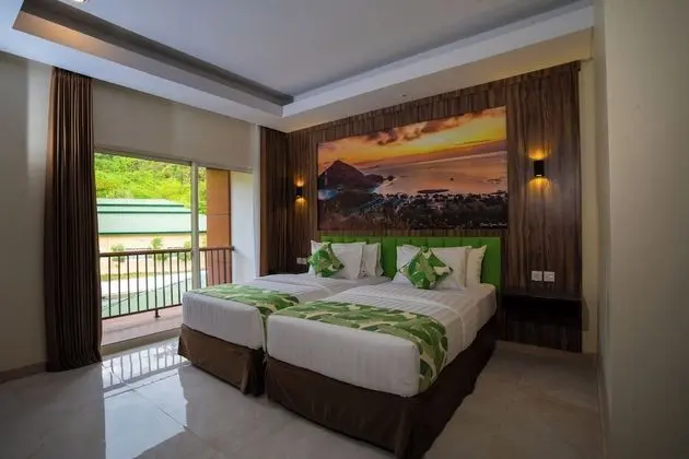 Premier Tek Büyük veya İki Ayrı Yataklı Oda, Tepe Manzaralı