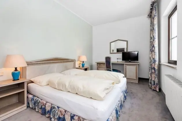 Tek Büyük Yataklı Oda