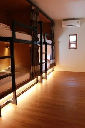 Single Bed in Dormitory Mixed-Gender