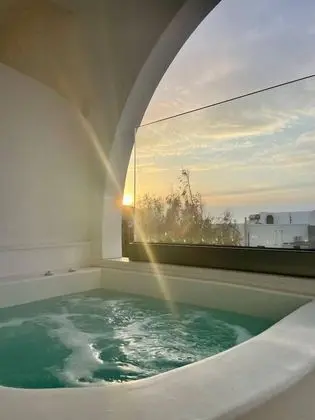 Honeymoon Süit, Sıcak Su Havuzu, Deniz Manzaralı