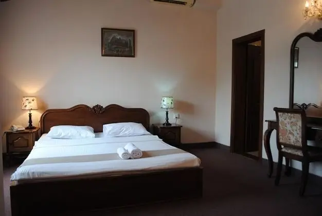 Tek Büyük Yataklı Oda, Balkon