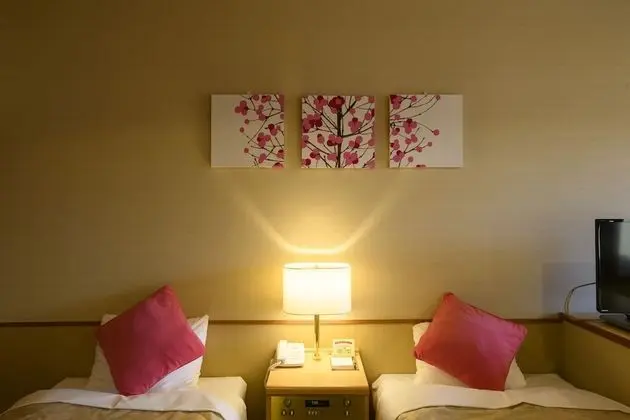 Oda, Sigara İçilmez (Japanese Western, Sakurambo)