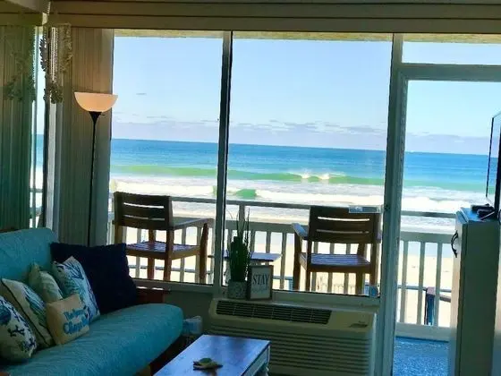 Stüdyo, Okyanus Manzaralı, Okyanusa Sıfır (Beach Daze)