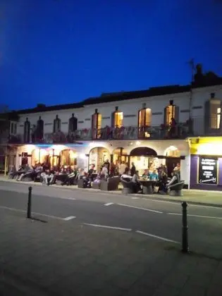 Panoramic Tek Büyük Yataklı Oda