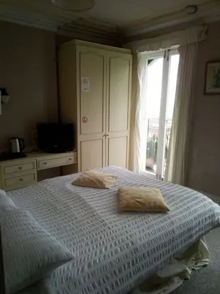 Panoramic Tek Büyük Yataklı Oda