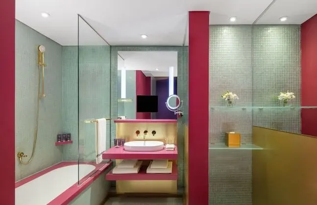 Superior King Room