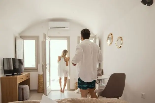 Honeymoon Studio Suite, Hot Tub, Sea View