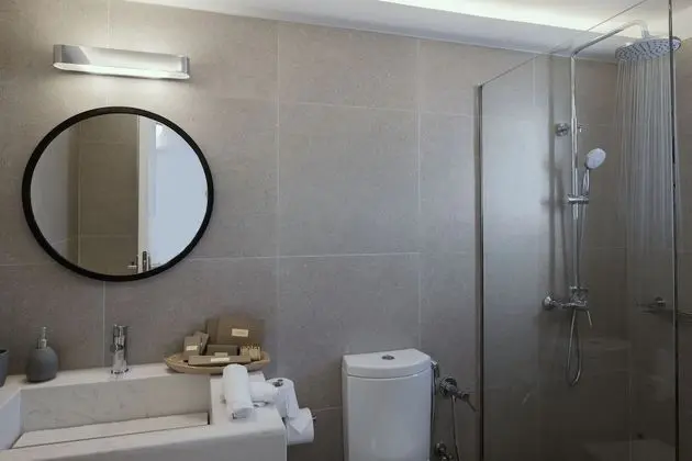 Honeymoon Studio Suite, Hot Tub, Sea View