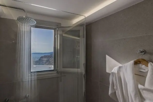 Honeymoon Studio Suite, Hot Tub, Sea View