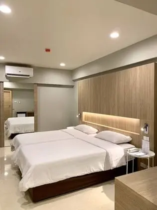 Deluxe
