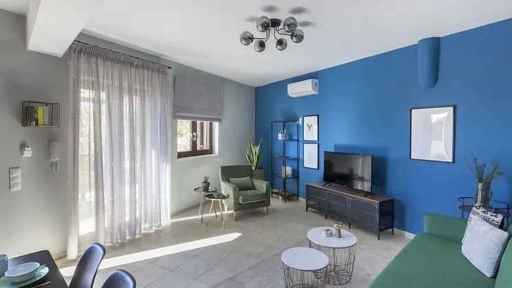 Syra Bay 2.1