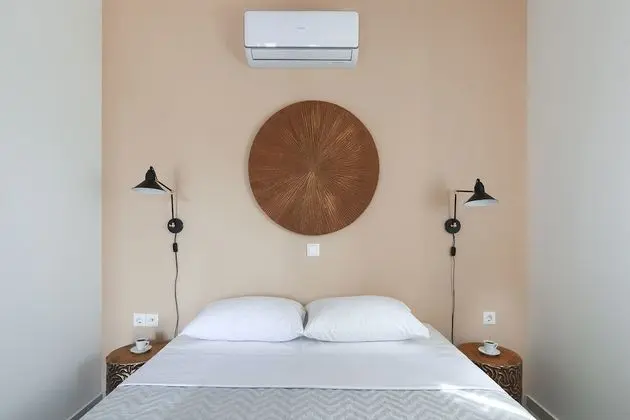 Syra Bay 2.2