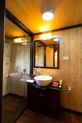 Deluxe Tek Büyük veya İki Ayrı Yataklı Oda (Private Balcony)