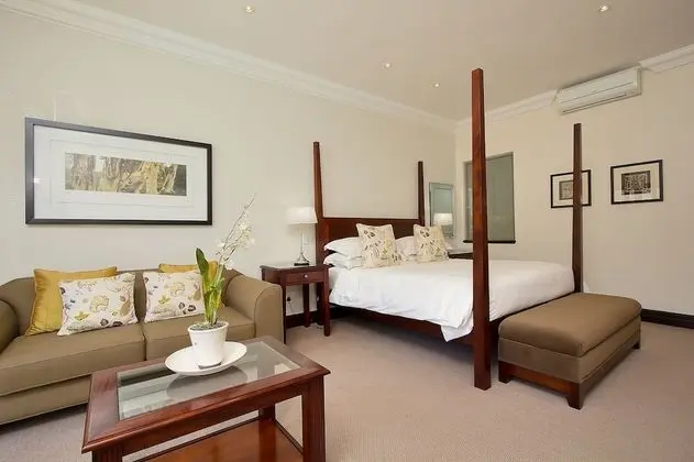 Deluxe Suite Garden view