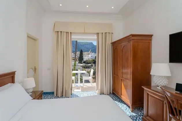 Standard Tek Büyük veya İki Ayrı Yataklı Oda, Balkon, Bahçe Manzaralı