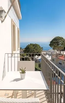 Üç Kişilik Oda, Bahçe Manzaralı