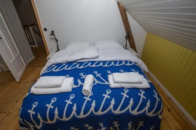 Tek Büyük Yataklı Oda, Ortak Banyo