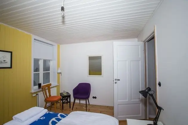 Tek Büyük Yataklı Oda, Ortak Banyo