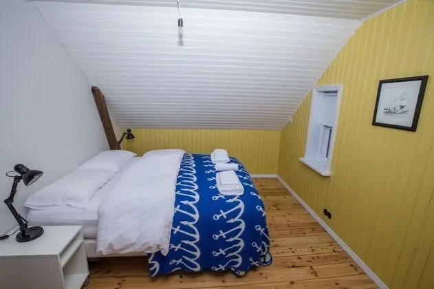 Tek Büyük Yataklı Oda, Ortak Banyo