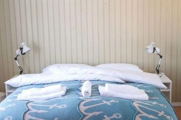 Tek Büyük Yataklı Oda, Ortak Banyo