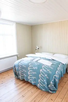 Tek Büyük Yataklı Oda, Ortak Banyo