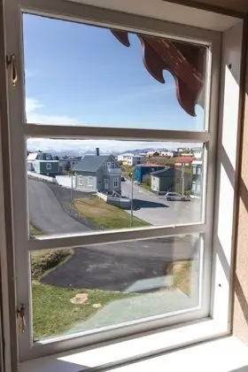 Tek Büyük Yataklı Oda, Ortak Banyo