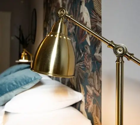 Basic Tek Büyük Yataklı Oda, Ortak Banyo (140cm bed)