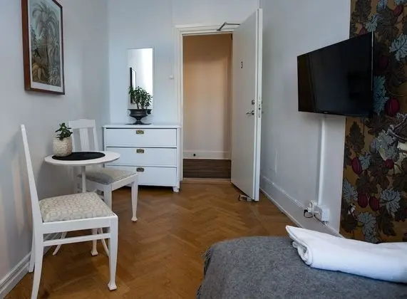 Tek Kişilik Oda, Ortak Banyo