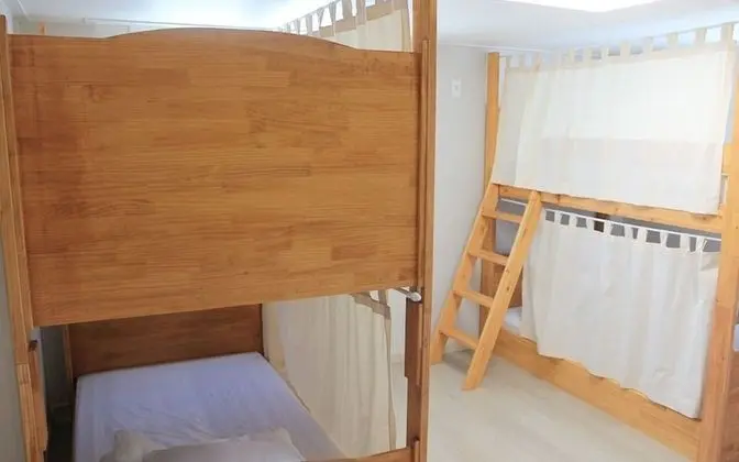 Ortak Ranzalı Oda (5 Beds)