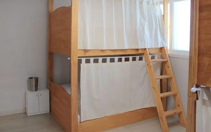 Ortak Ranzalı Oda (5 Beds)