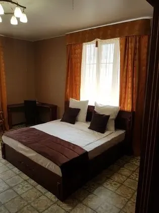 Design Tek Büyük Yataklı Oda
