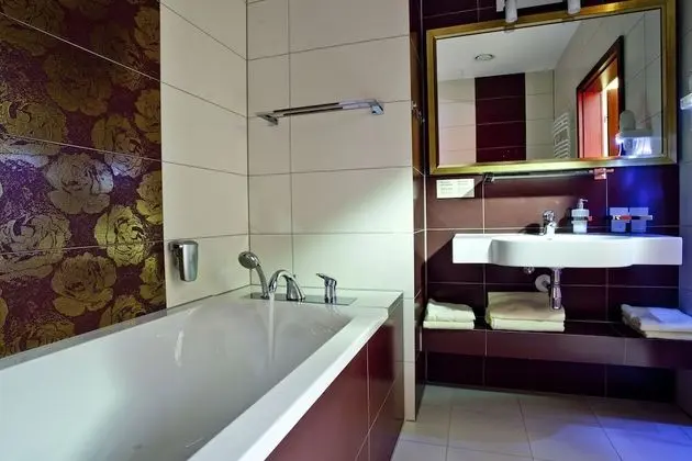 Deluxe Tek Büyük veya İki Ayrı Yataklı Oda