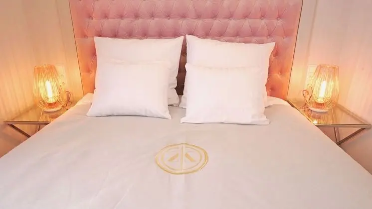 Deluxe Oda, 1 En Büyük (King) Boy Yatak (Rosesus)