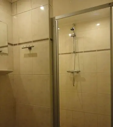 Economy Tek Kişilik Oda, Ortak Banyo