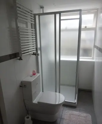 Economy Tek Kişilik Oda, Ortak Banyo