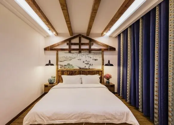 Romantic Tek Büyük Yataklı Oda