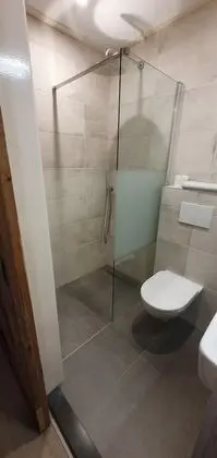 Tek Büyük veya İki Ayrı Yataklı Oda, 2 Tek Kişilik Yatak, Sigara İçilmez
