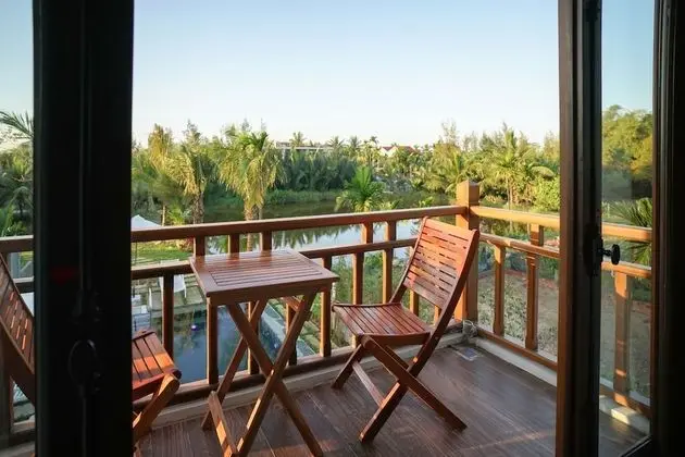 Deluxe Tek Büyük Yataklı Oda, Bahçe Manzaralı