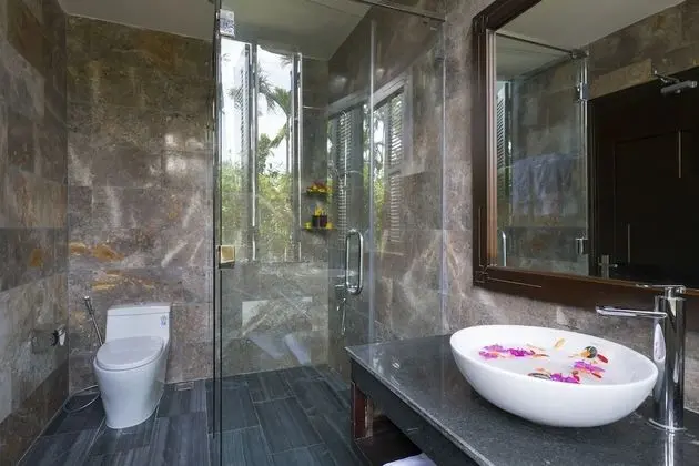 Deluxe Tek Büyük Yataklı Oda, Bahçe Manzaralı