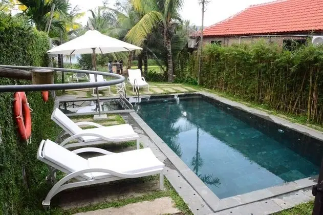 Luxury Süit, Havuz Manzaralı