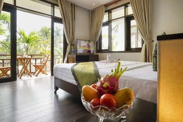 Superior Tek Büyük Yataklı Oda, Balkon, Bahçe Manzaralı