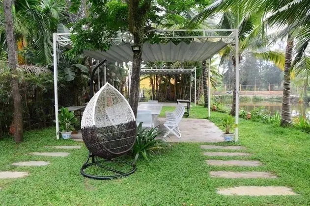 Superior Tek Büyük Yataklı Oda, Balkon, Bahçe Manzaralı