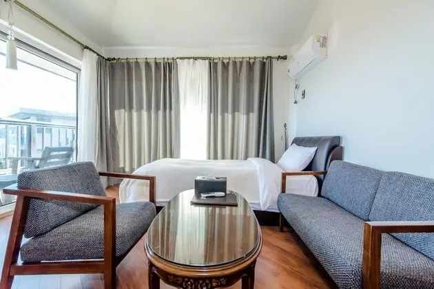 Deluxe Tek Büyük Yataklı Oda