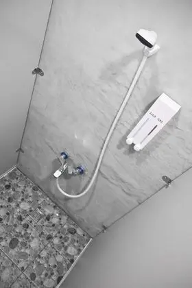Basic Tek Büyük Yataklı Oda, Ortak Banyo