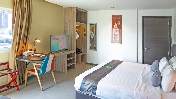 Deluxe Tek Büyük Yataklı Oda, 1 Çift Kişilik Yatak, Sigara İçilmez, Şehir Manzaralı